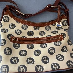 Dooney & Bourke